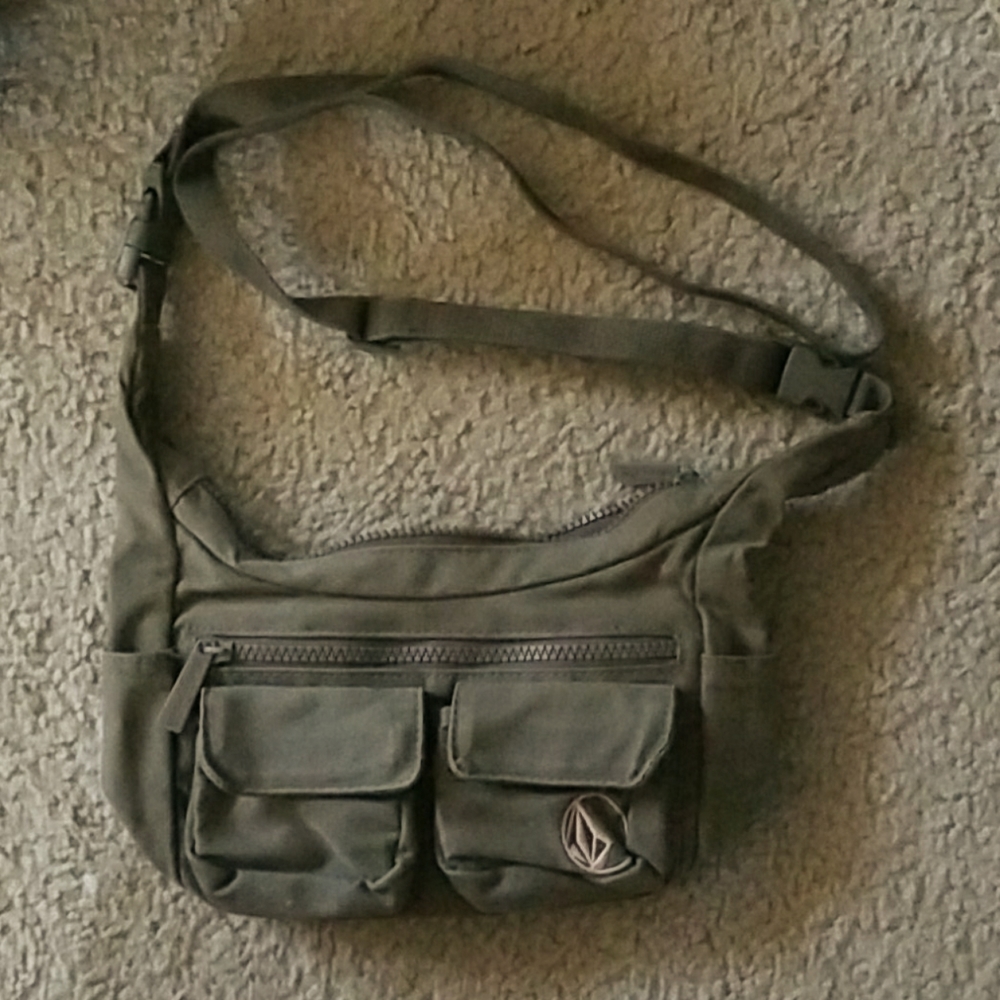 Volcom purse